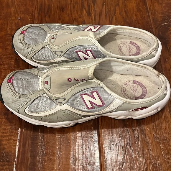 Women’s New Balance SL-1 All Terrain Slip On Sneakers. Size 7.5. - Picture 4 of 6